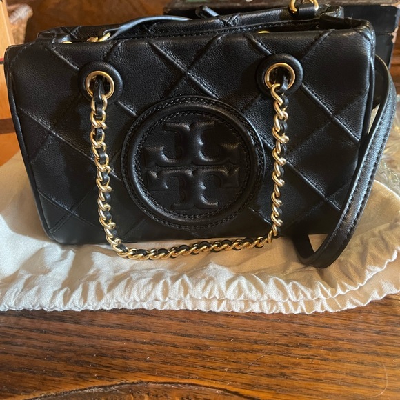 Tory Burch Black Quilted Crossbody Bag - Picture 1 of 3